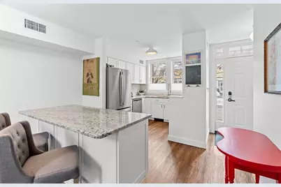 129 Merrimac #9, Newburyport, MA 01950 - Photo 5