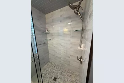 37 Basset St #1B, Lynn, MA 01902 - Photo 9