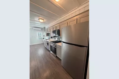 37 Basset St #1B, Lynn, MA 01902 - Photo 5