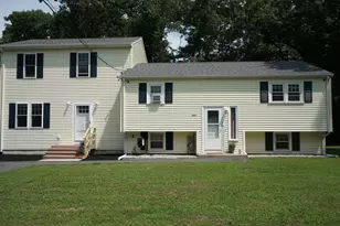 295 Oak St, Halifax, MA 02338 - Photo 1