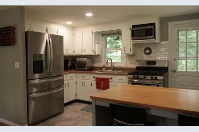 295 Oak St, Halifax, MA 02338 - Photo 11