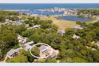 9 Brunswick, Oak Bluffs, MA 02557 - Photo 5
