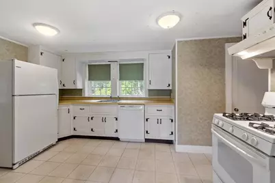 185 Main St, Chelmsford, MA 01863 - Photo 11