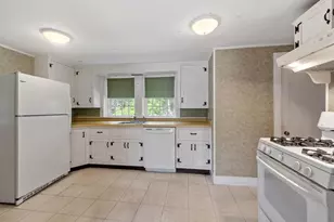 185 Main St, Chelmsford, MA 01863 - Photo 11