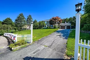 70 Welton Dr, Plymouth, MA 02360 - Photo 3