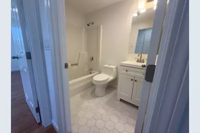 683 Main St, Falmouth, MA 02540 - Photo 9