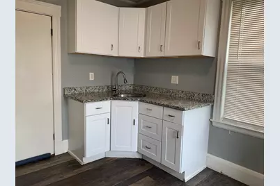 18 Hanover Cir #3, Lynn, MA 01902 - Photo 5