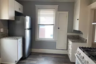 18 Hanover Cir, Lynn, MA 01902 - Photo 3