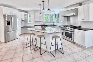 60 R Sandwich Rd, Plymouth, MA 02360 - Photo 7