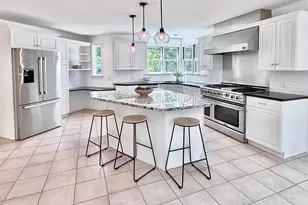 60 R Sandwich Rd, Plymouth, MA 02360 - Photo 7