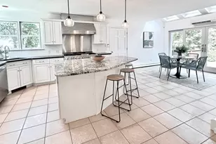 60 R Sandwich Rd, Plymouth, MA 02360 - Photo 9