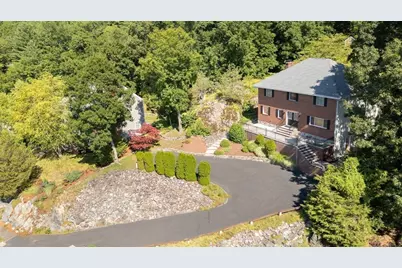 12 Parkway Dr, Saugus, MA 01906 - Photo 15
