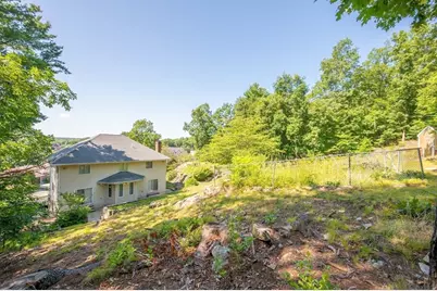 12 Parkway Dr, Saugus, MA 01906 - Photo 9