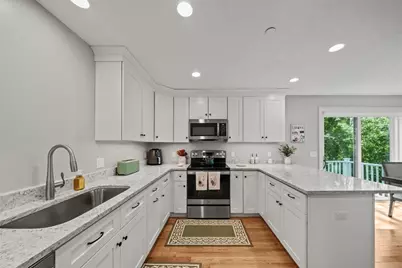168 Lowell St #1, Wilmington, MA 01887 - Photo 11