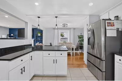 3 Connolly St, Randolph, MA 02368 - Photo 9