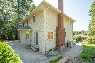 12 Parkway Dr, Saugus, MA 01906 - Photo 7