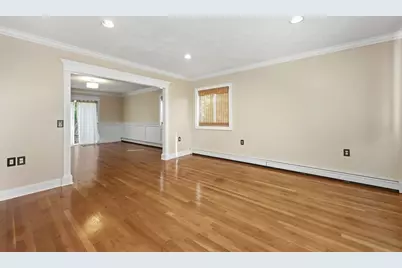 12 Parkway Dr, Saugus, MA 01906 - Photo 17