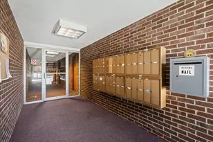 31 Pond St, Waltham, MA 02451 - Photo 15
