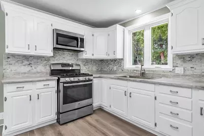 16 Beaconsfield Street, Lawrence, MA 01843 - Photo 3