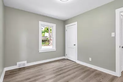 16 Beaconsfield Street, Lawrence, MA 01843 - Photo 21