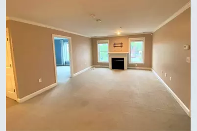 8 Crowninshield St #212, Peabody, MA 01960 - Photo 3