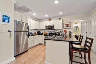 8 Crowninshield St, Peabody, MA 01960 - Photo 5