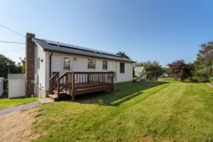 32 Danis St, Fall River, MA 02720 - Photo 5