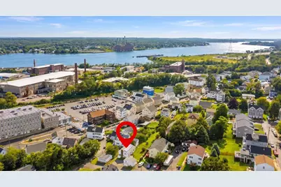 32 Danis St, Fall River, MA 02720 - Photo 5