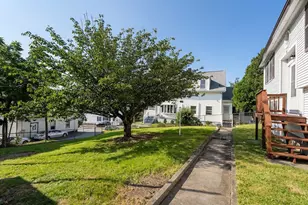 32 Danis St, Fall River, MA 02720 - Photo 3