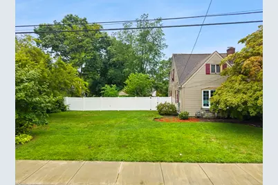 59 Mulberry St, Attleboro, MA 02703 - Photo 5