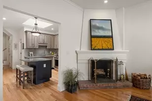 31 Bay State Rd, Boston, MA 02215 - Photo 9