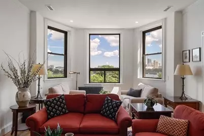 31 Bay State Rd #4, Boston, MA 02215 - Photo 5