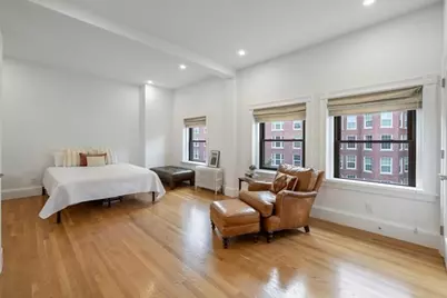 31 Bay State Rd #4, Boston, MA 02215 - Photo 27