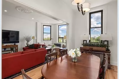 31 Bay State Rd #4, Boston, MA 02215 - Photo 7