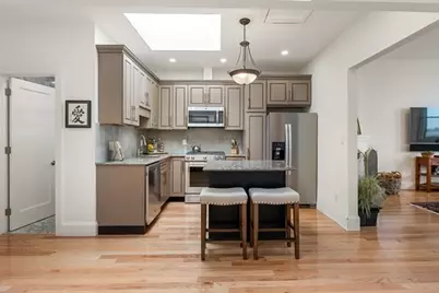 31 Bay State Rd #4, Boston, MA 02215 - Photo 11
