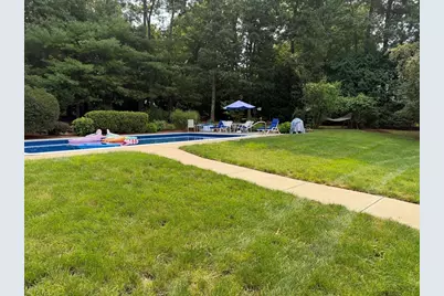 29 W Colonial Rd, Wilbraham, MA 01095 - Photo 31