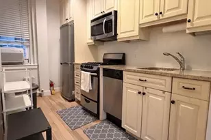 11 Irving St, Boston, MA 02114 - Photo 5