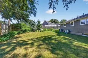 8 Everett St, Wakefield, MA 01880 - Photo 23