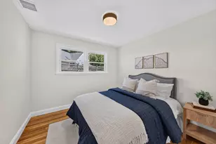 8 Everett St, Wakefield, MA 01880 - Photo 13