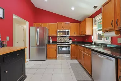29 Tide Meadows Dr, Berkley, MA 02779 - Photo 11