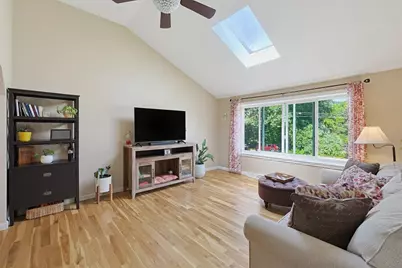 29 Tide Meadows Dr, Berkley, MA 02779 - Photo 5