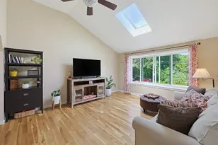 29 Tide Meadows Dr, Berkley, MA 02779 - Photo 5