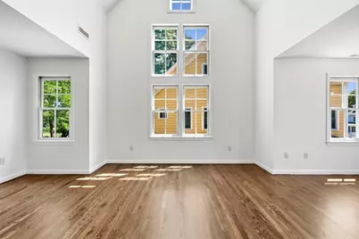19 Russell Pl #19, Arlington, MA 02474 - Photo 3