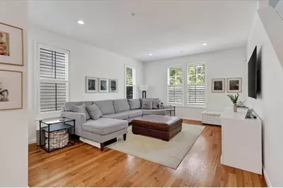 34 Parkview St, Weymouth, MA 02190 - Photo 3
