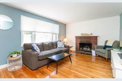 46 Conlyn Avenue, Franklin, MA 02038 - Photo 3