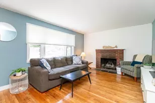 46 Conlyn Ave, Franklin, MA 02038 - Photo 3