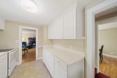 54 Acorn St, Braintree, MA 02184 - Photo 5
