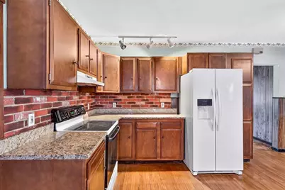 52 Bancroft St, Gardner, MA 01440 - Photo 19
