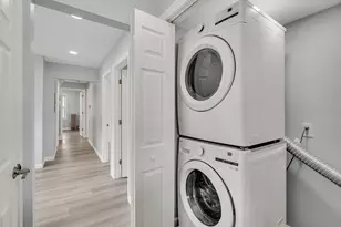 101 Bowen Ave, Medford, MA 02155 - Photo 13