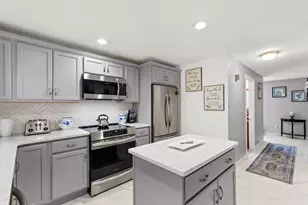 35 Pilgrim Village Rd, Taunton, MA 02780 - Photo 13